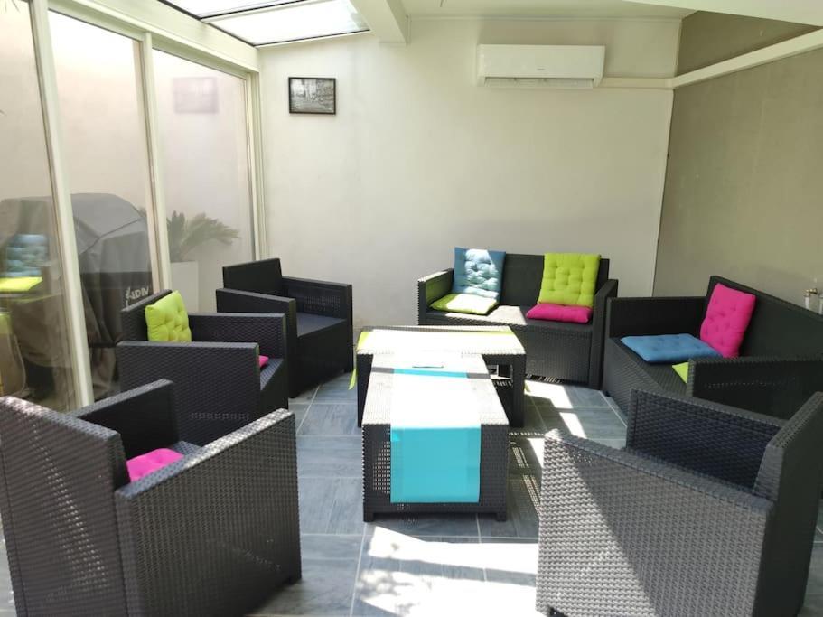 Superbe Rez De Jardin A 10 Minutes Des Plages Appartement *